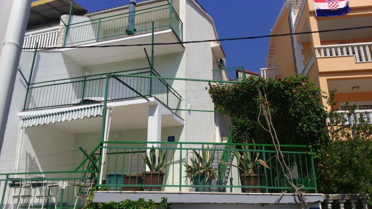 Apartmani Ines Marina Oda fotoğraf