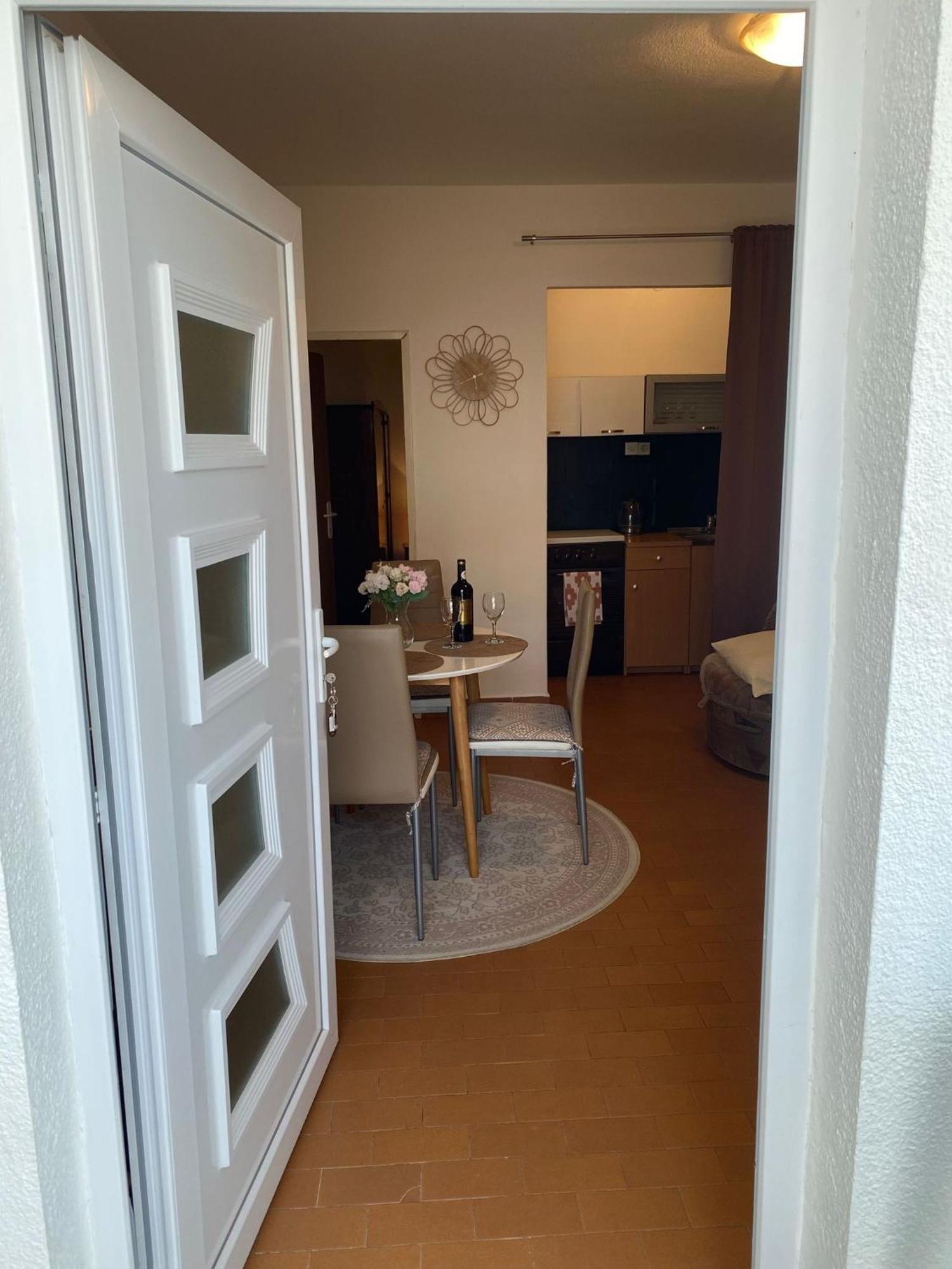 Apartmani Ines Marina Dış mekan fotoğraf
