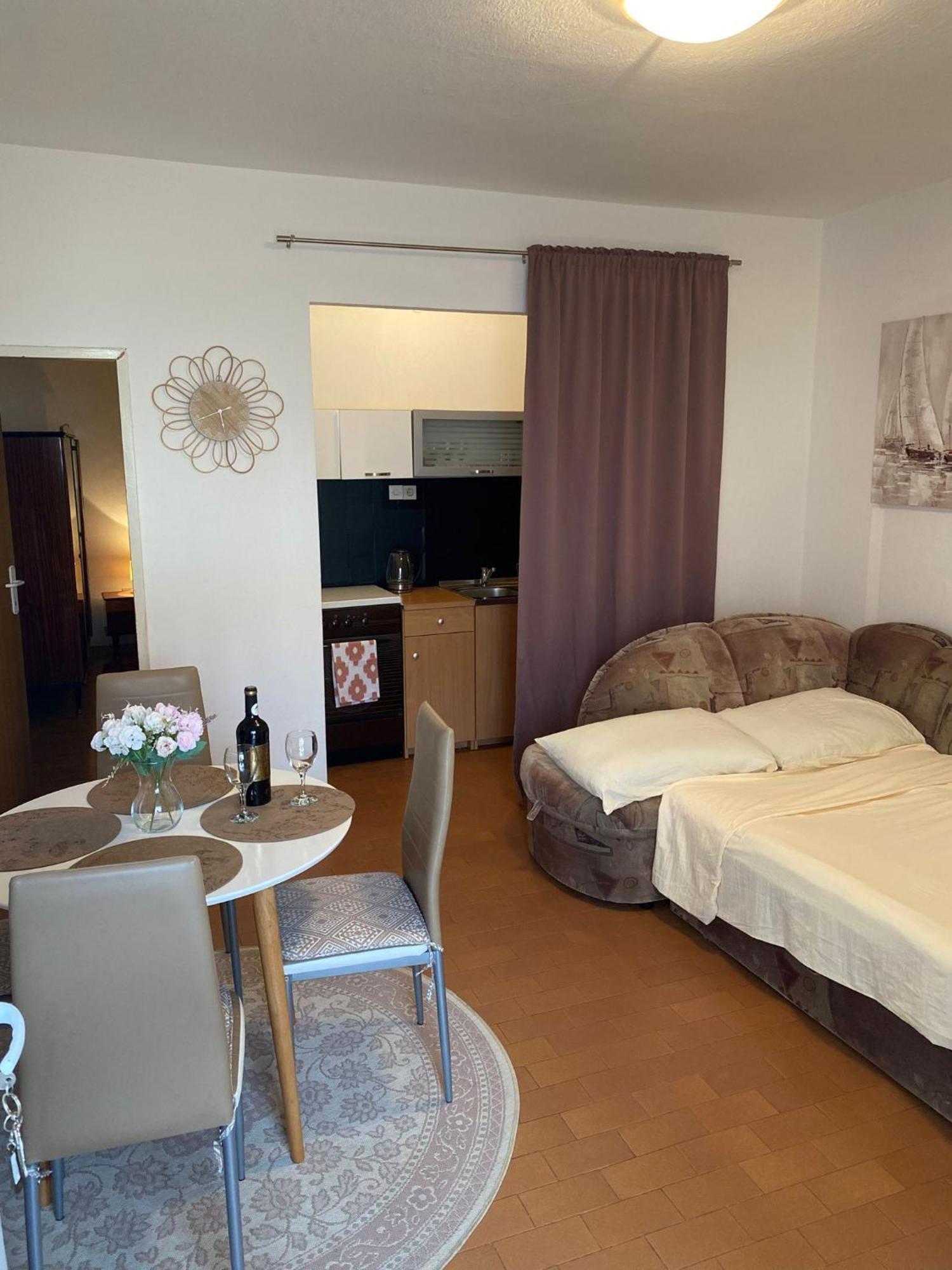 Apartmani Ines Marina Dış mekan fotoğraf