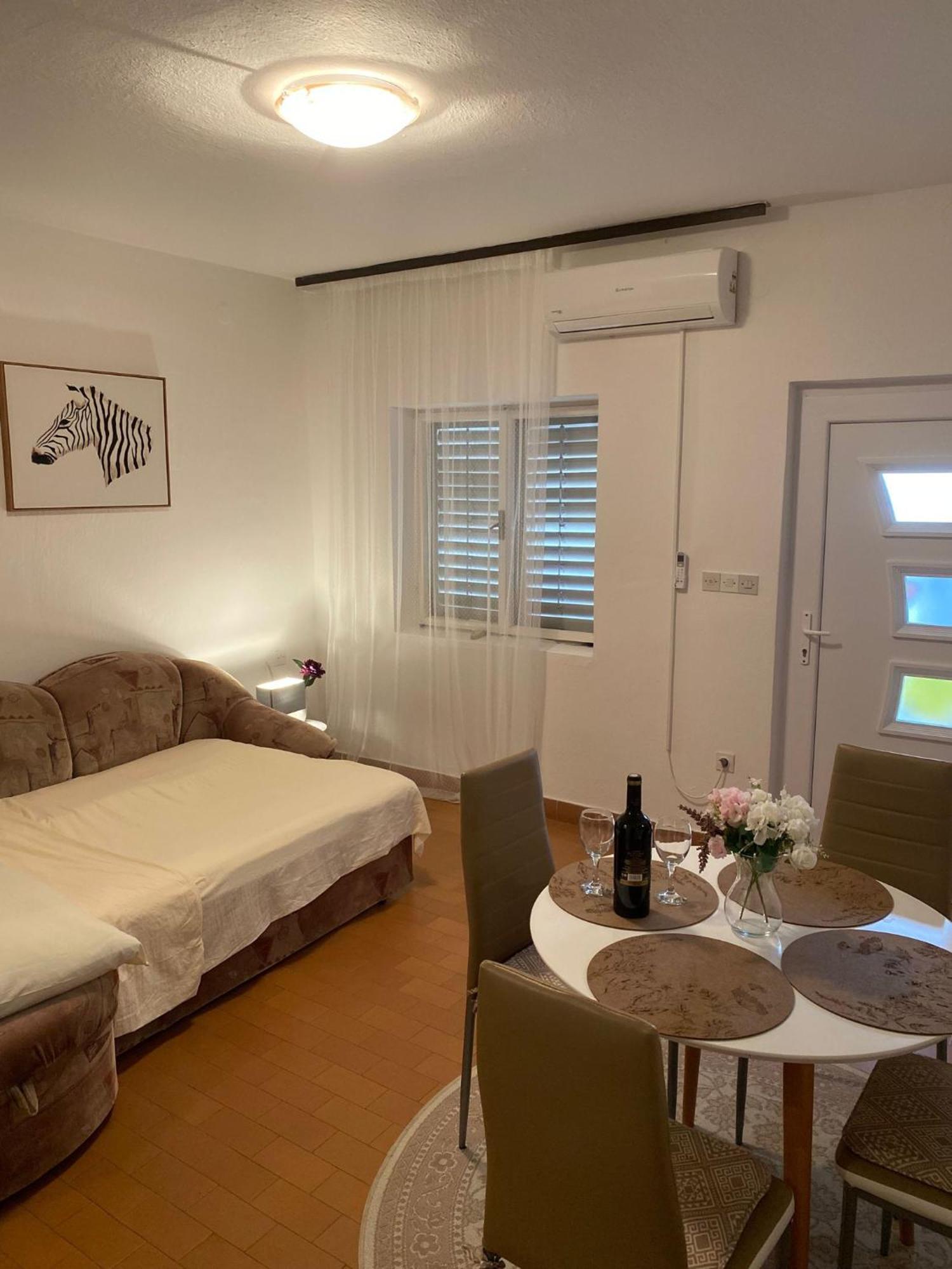 Apartmani Ines Marina Dış mekan fotoğraf