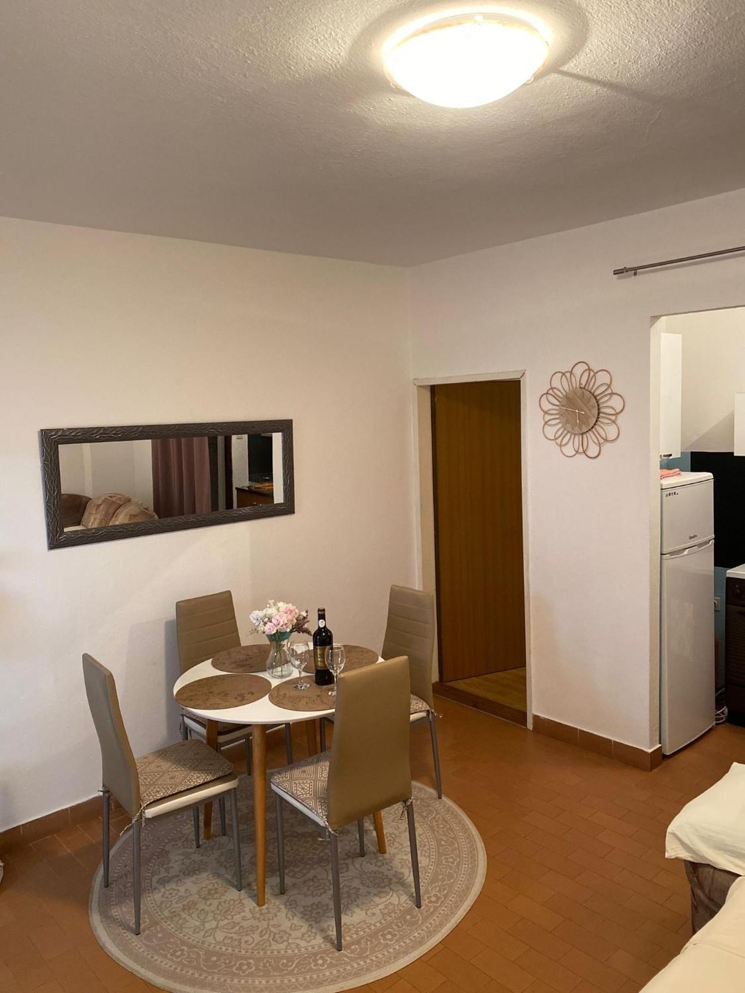 Apartmani Ines Marina Dış mekan fotoğraf